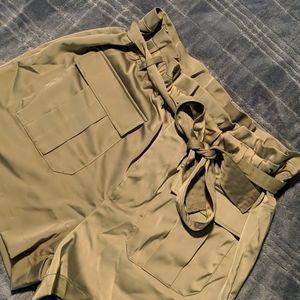 Cargo slay high rise shorts